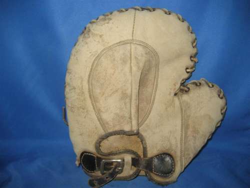 Lu Blue Basemitt Back